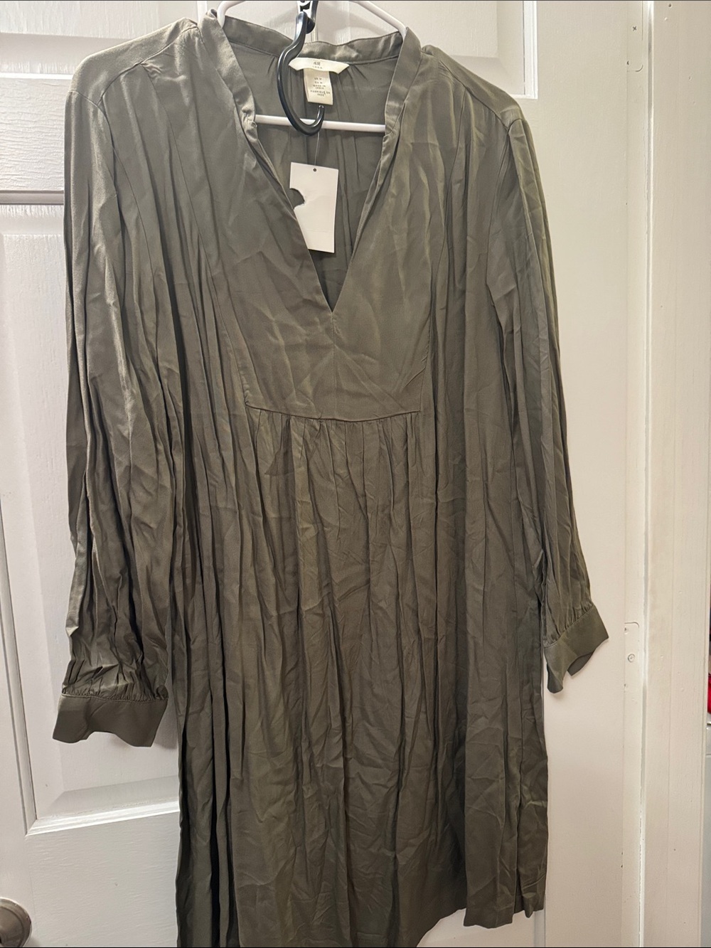 H&M Olive Green V-Neck Pleated Long Sleeve Dress